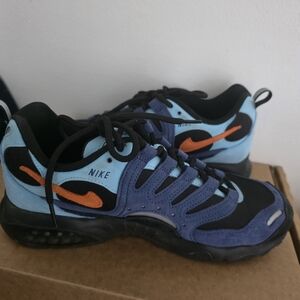 Nike Air Terra Humara SP in the "Mystic Navy" colorway 9.5m